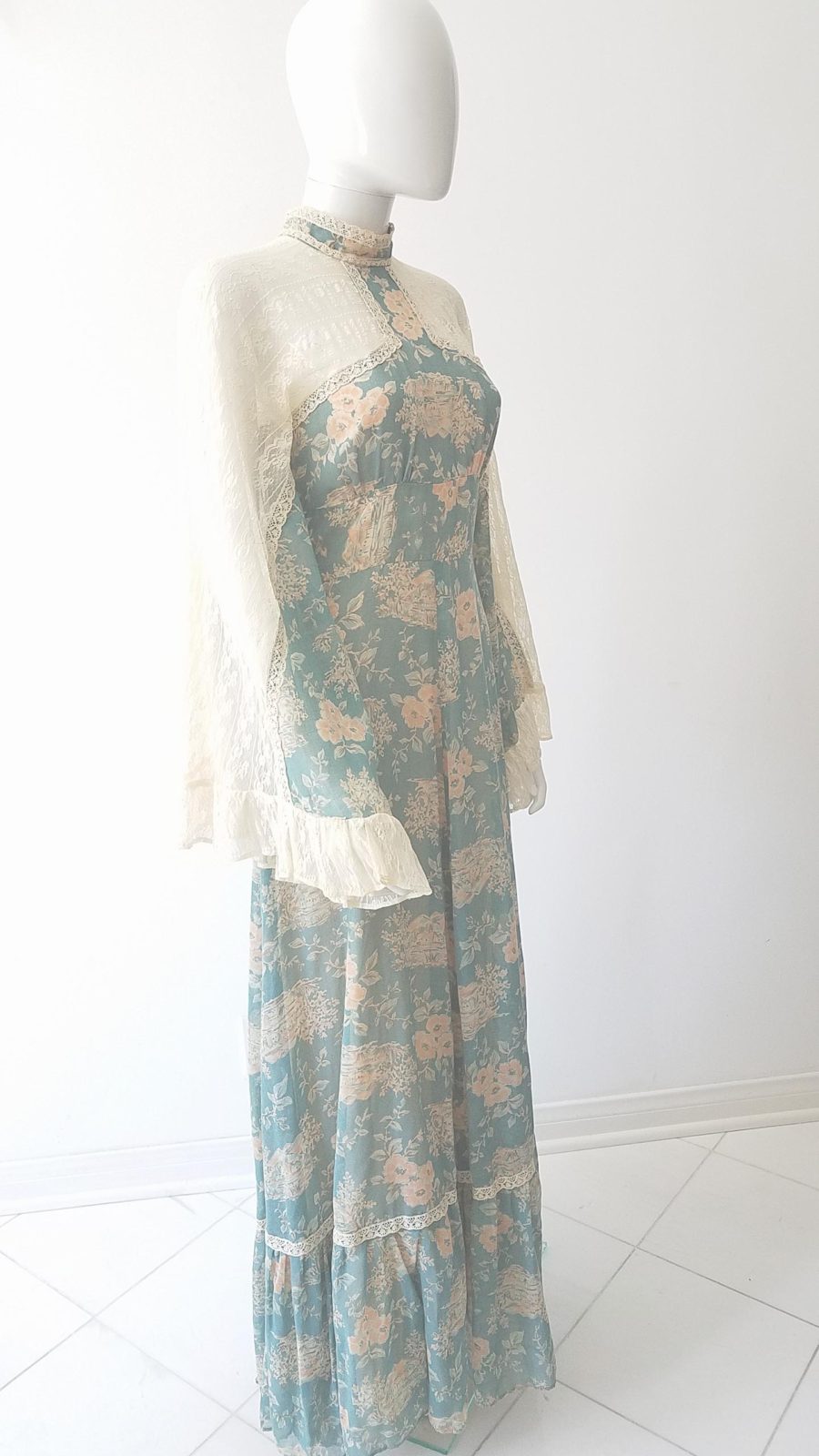 Vintage Gunne Sax By Jessica San Francisco Bell Lace Sleeves Maxi Dress ...